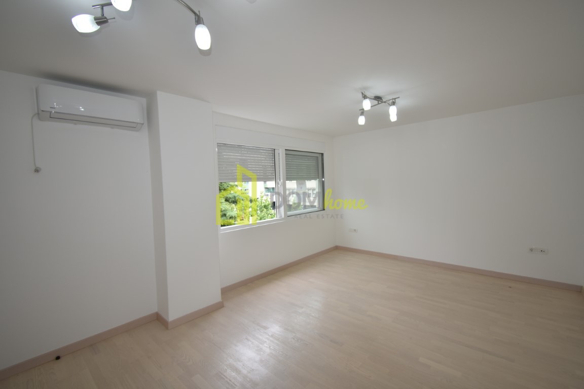 Poslovni prostor 50m2, Preko Morače